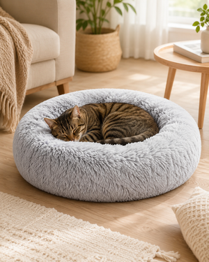 Donut Bed for Cats and Small Dogs — en uso
